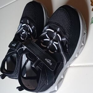 OshKosh B'Gosh Washable 💦 Sandals